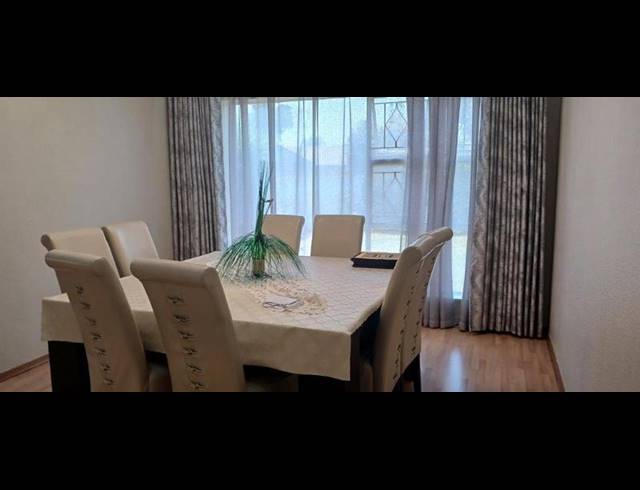 4 BEDROOM HOUSE FOR SALE IN BRACKENHURST